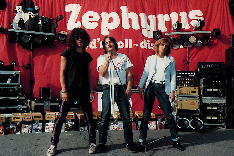 Foto - Zephyrus 1982